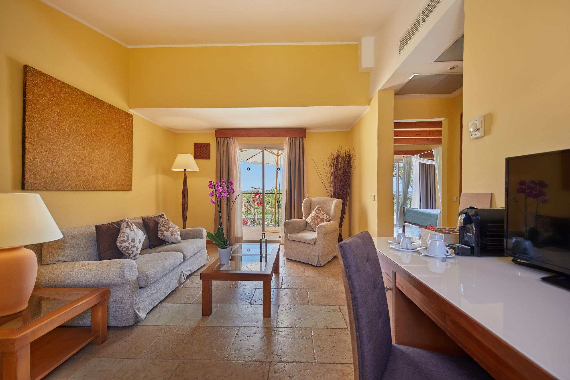Pula Suites Boutique Resort Son Servera  Extérieur photo